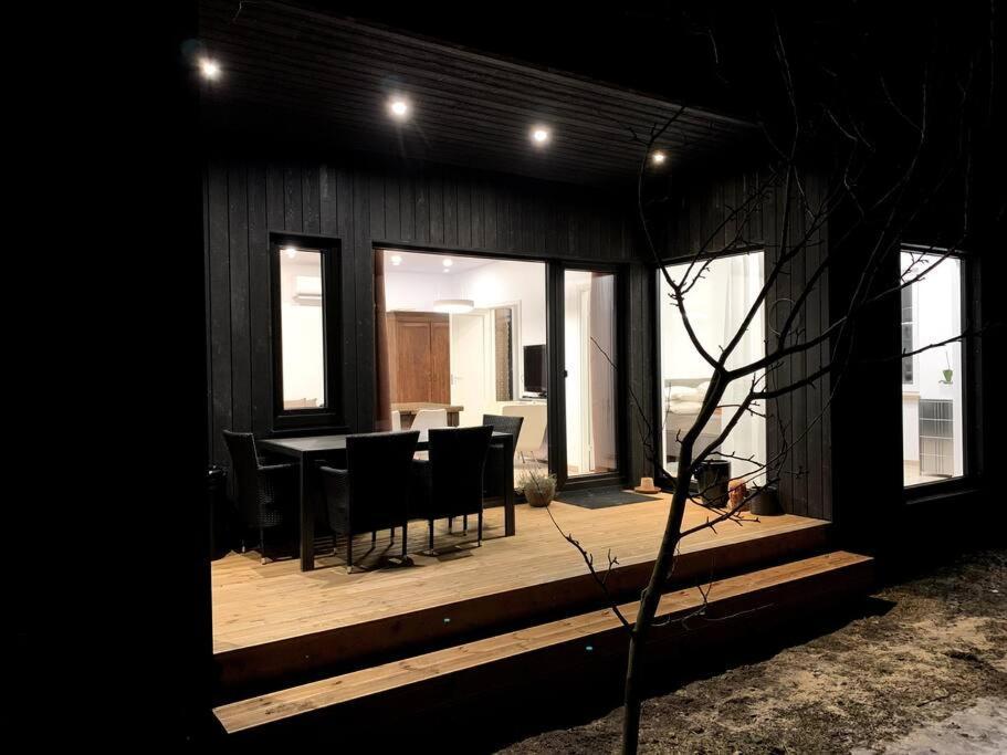 Small Cozy 3-Room House With Terrace & Large Garden Ilmandu Exterior foto
